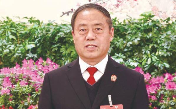 住陜?nèi)珖f(xié)委員鞏富文：以法治力量堅定守護“綠水青山”