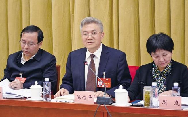 住陜?nèi)珖f(xié)委員分組討論政府工作報告