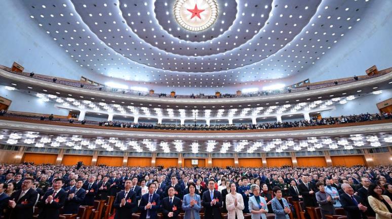 住陜?nèi)珖f(xié)委員出席全國政協(xié)十四屆二次會議閉幕會側(cè)記