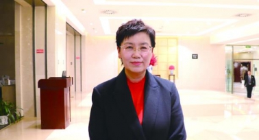全國政協(xié)委員崔亞麗： 著眼問題懷揣思辨，多做一些“委員作業(yè)”
