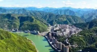 白河縣委統(tǒng)戰(zhàn)部開展2025年春季義務植樹活動